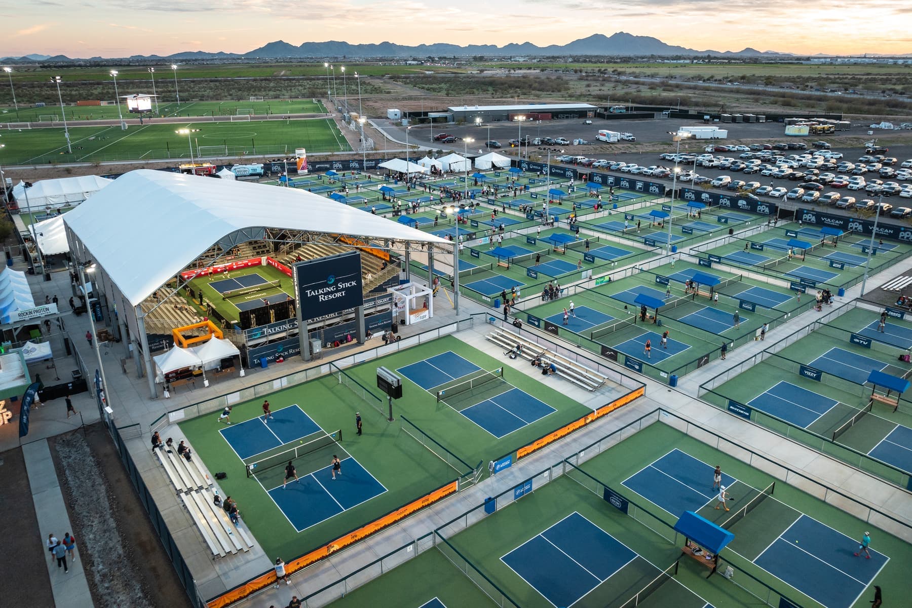Championship court, Mesa style