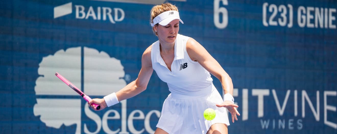 Genie Bouchard downed Irina Tereschenko in singles on Wednesday to advance to the Round of 16.