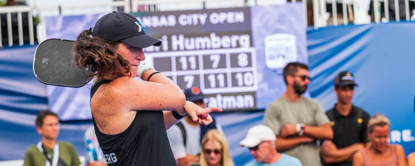 Mari Humberg competing at the Selkirk Kansas City Open.