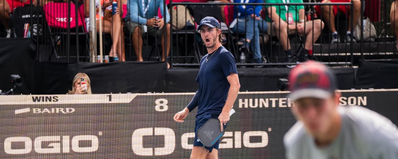 No. 10 Hunter Johnson defeated No. 3 Connor Garnett to secure a spot in the semis.