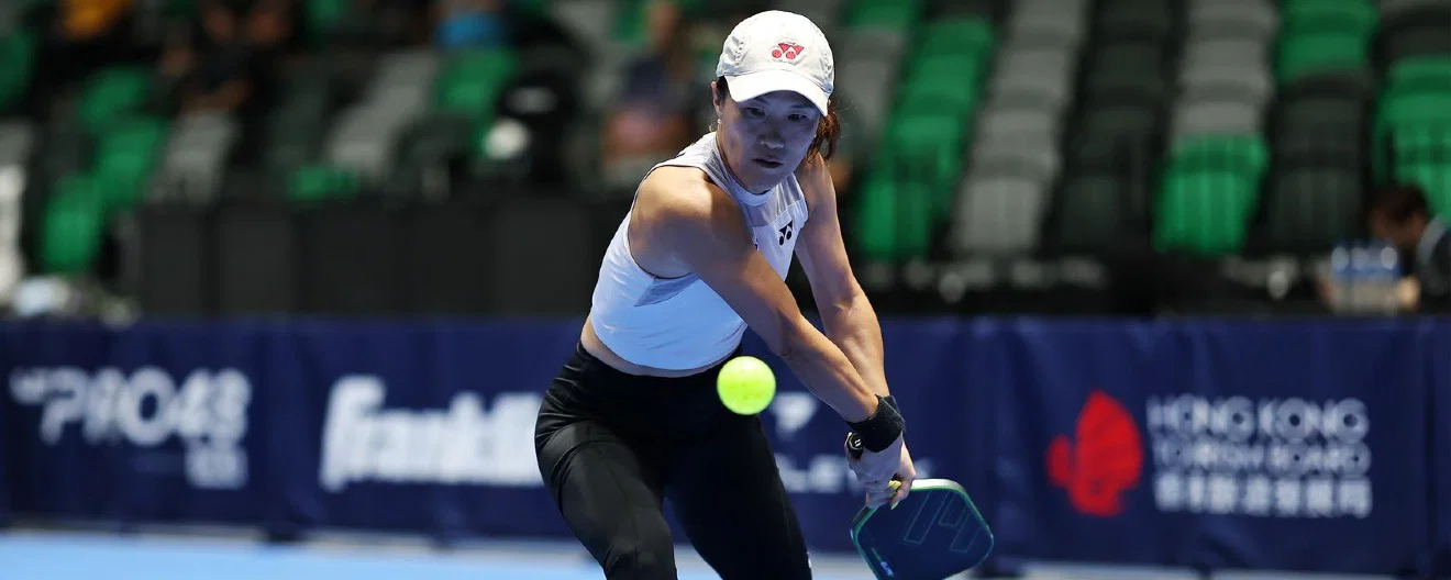 Rika Fujiwara competing at the Hang Seng Bank Hong Kong Slam.